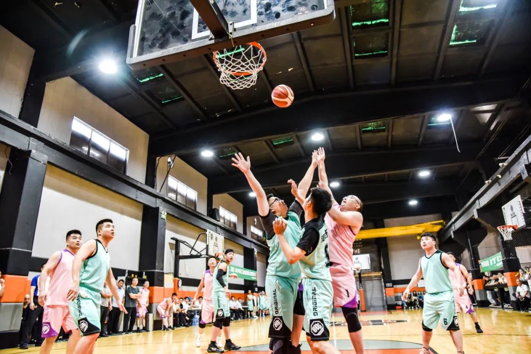 70年丨以篮球之名 书热血华章 集团公司《向上吧 开云网页版》2023年职工篮球比赛圆满闭幕(图31) 图片