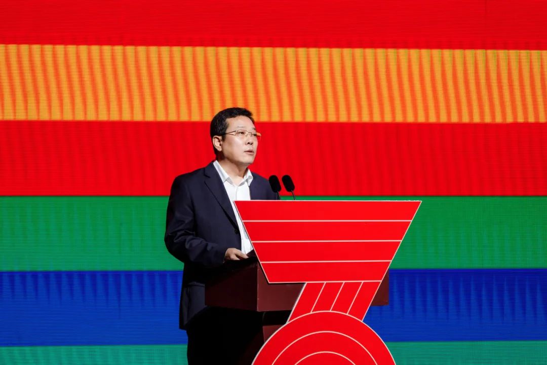 河南建筑产业发展论坛暨河南开云网页版成立70周年庆祝大会圆满举行(图8) 图片